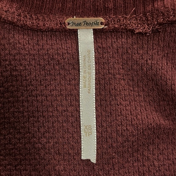 FREE PEOPLE Thermal In The Mix Cuff Top in Rio Vino - Picture 10 of 15